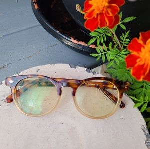 Round tortoise eyeglasses